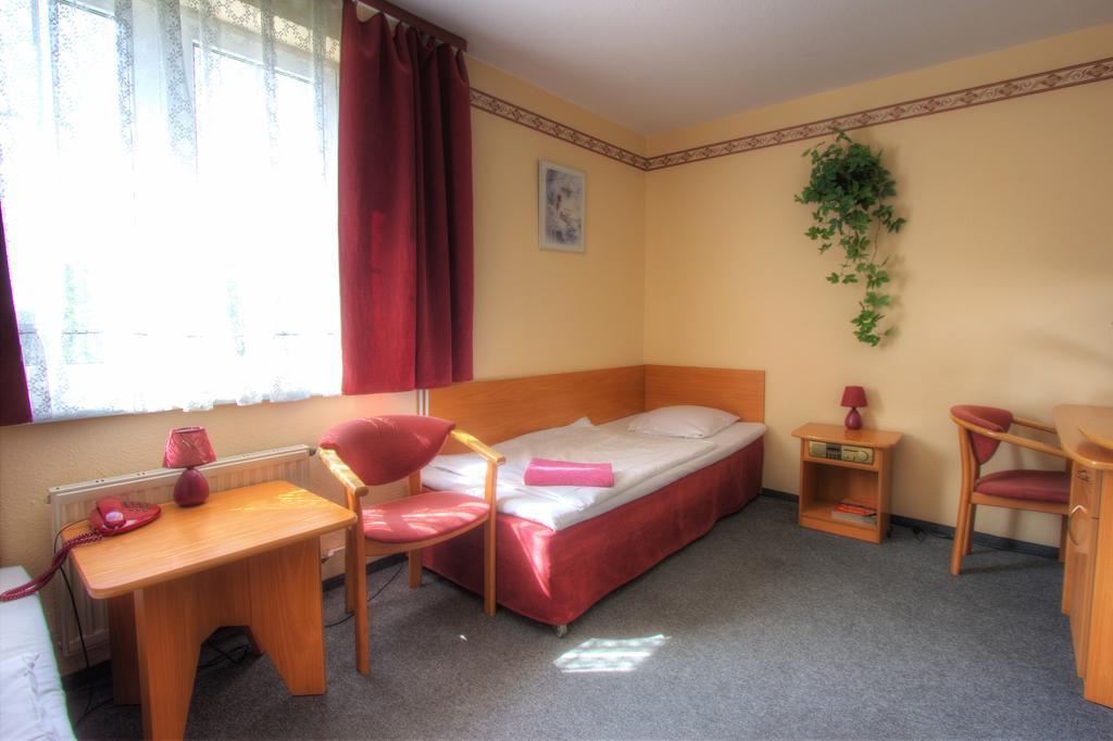 Hotel Margo Cedynia Szoba fotó