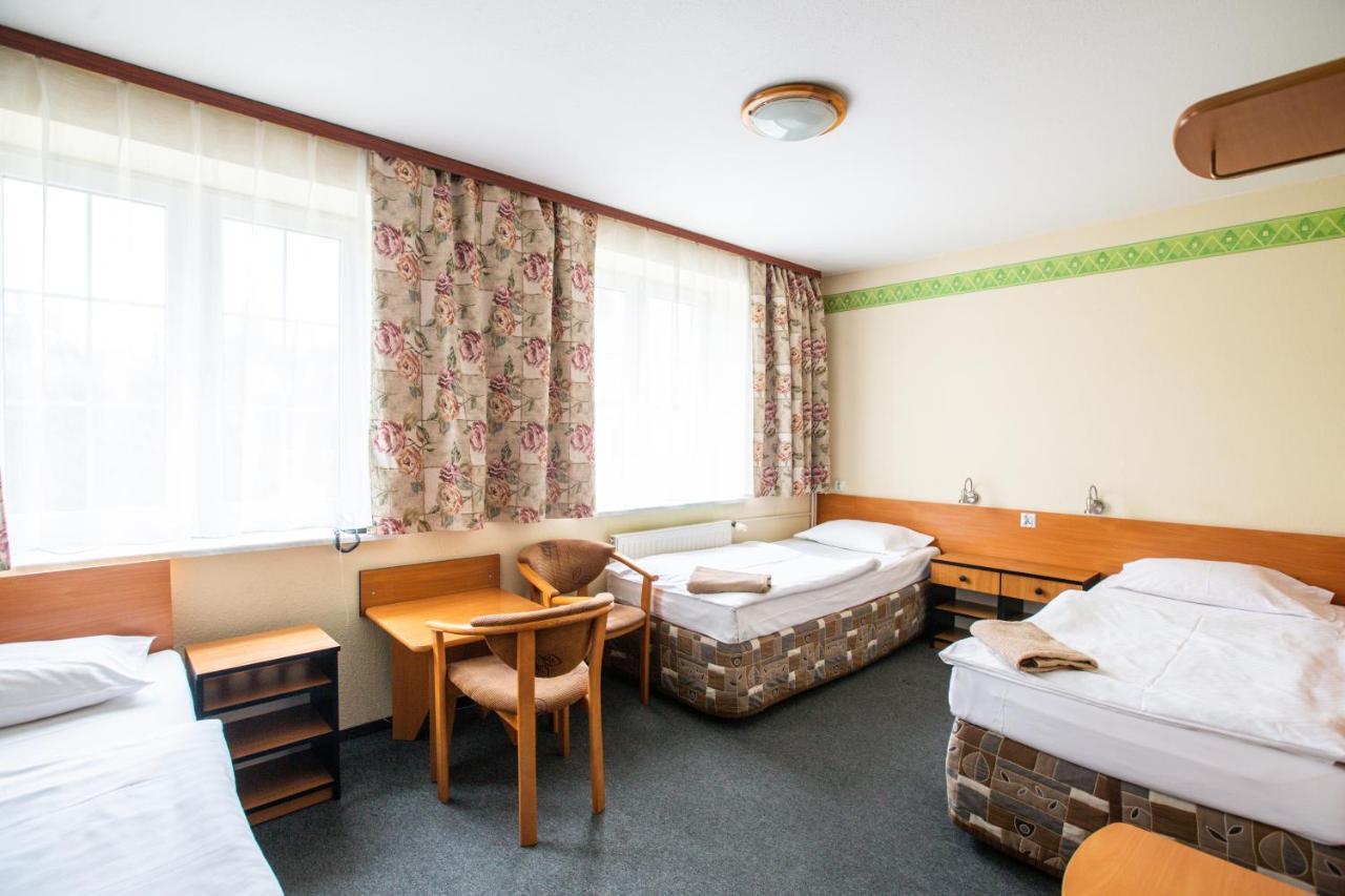 Hotel Margo Cedynia Kültér fotó